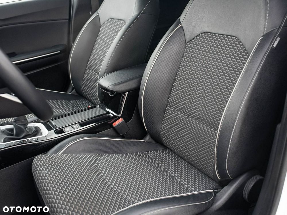 Kia Ceed 1.5 T-GDI L - 12
