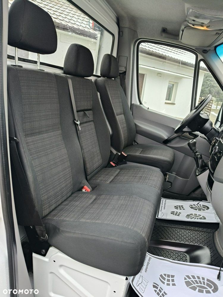 Mercedes-Benz Sprinter - 18
