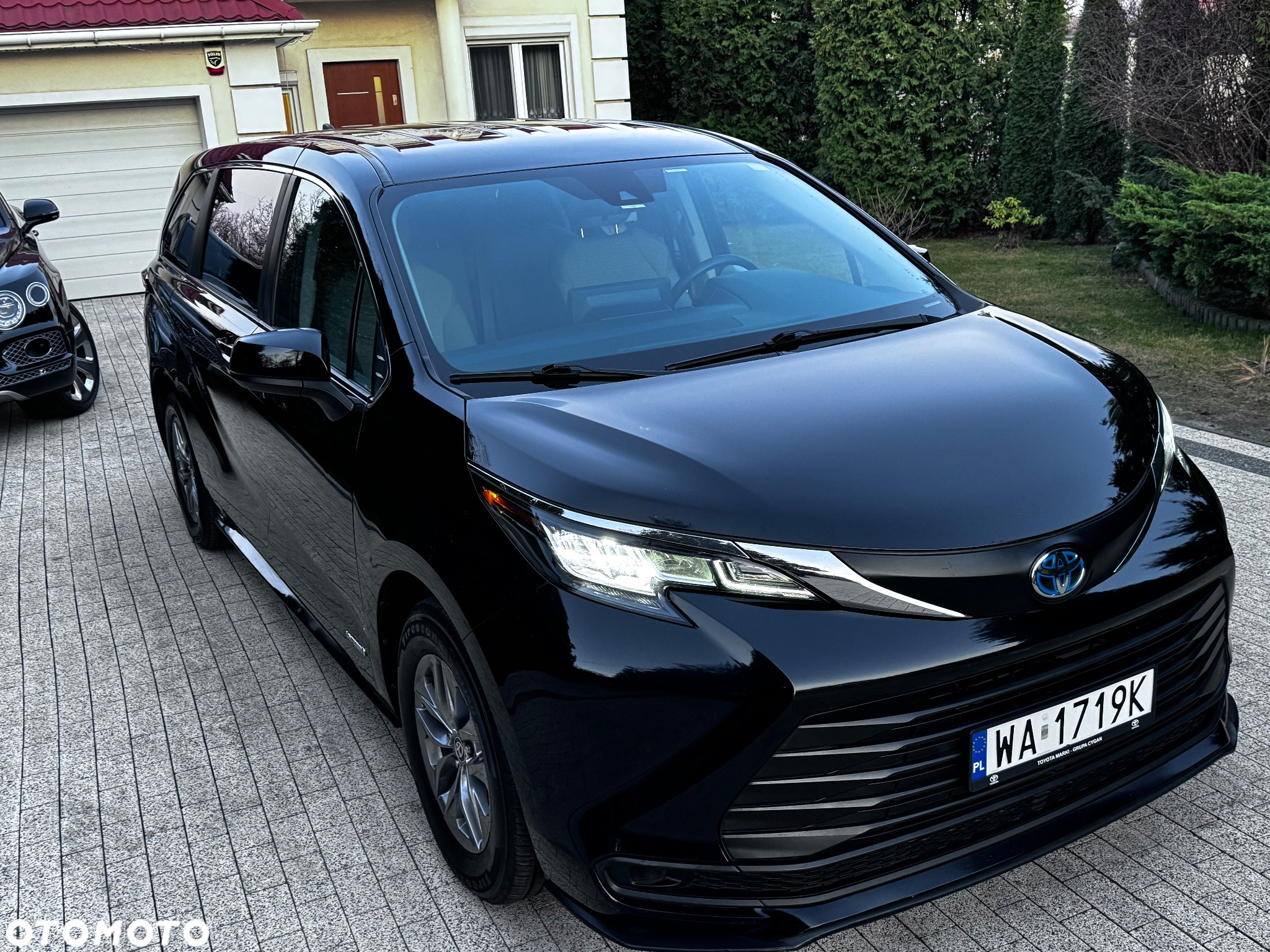 Toyota Sienna - 8