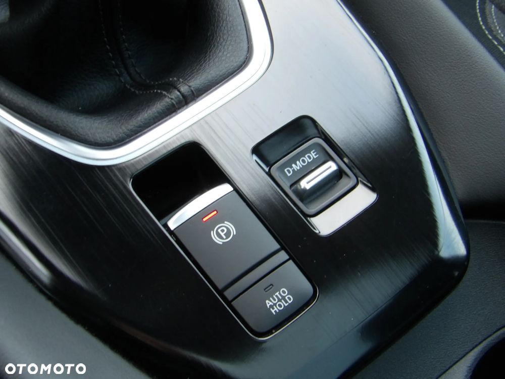 Nissan Qashqai 1.3 DIG-T N-Connecta EU6d - 29