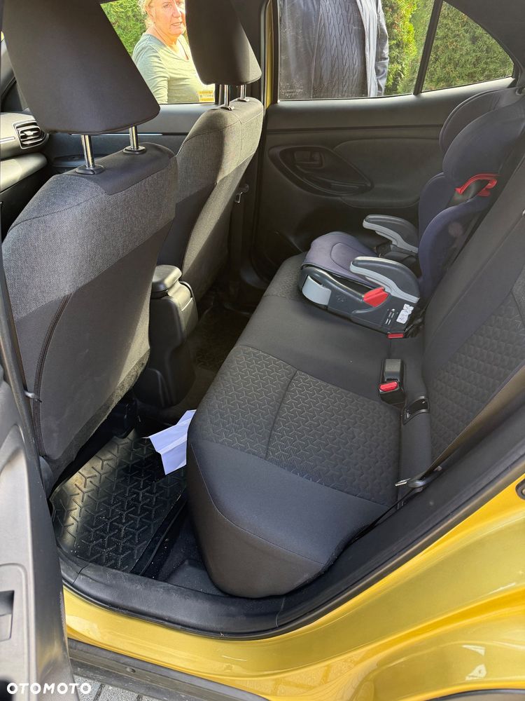 Toyota Yaris - 16