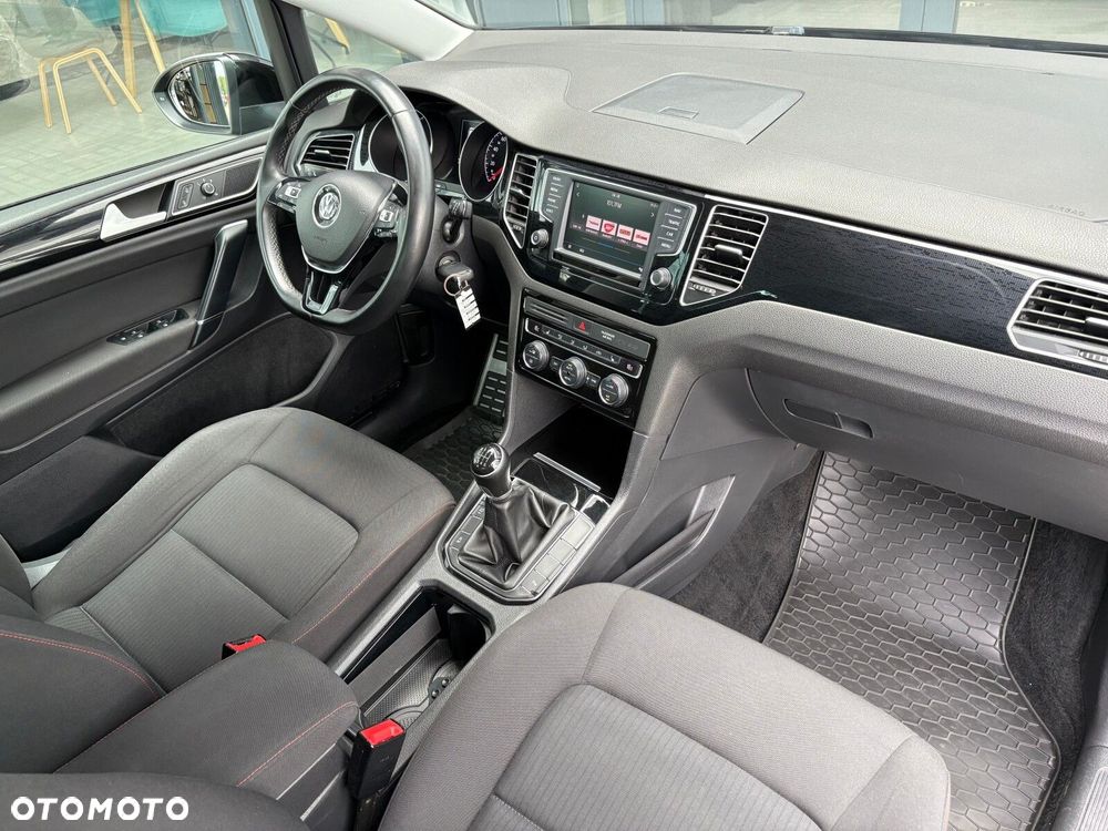 Volkswagen Golf Sportsvan - 17