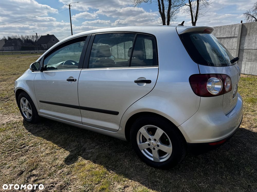 Volkswagen Golf Plus - 4