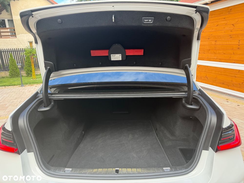 BMW Seria 7 740Li - 10