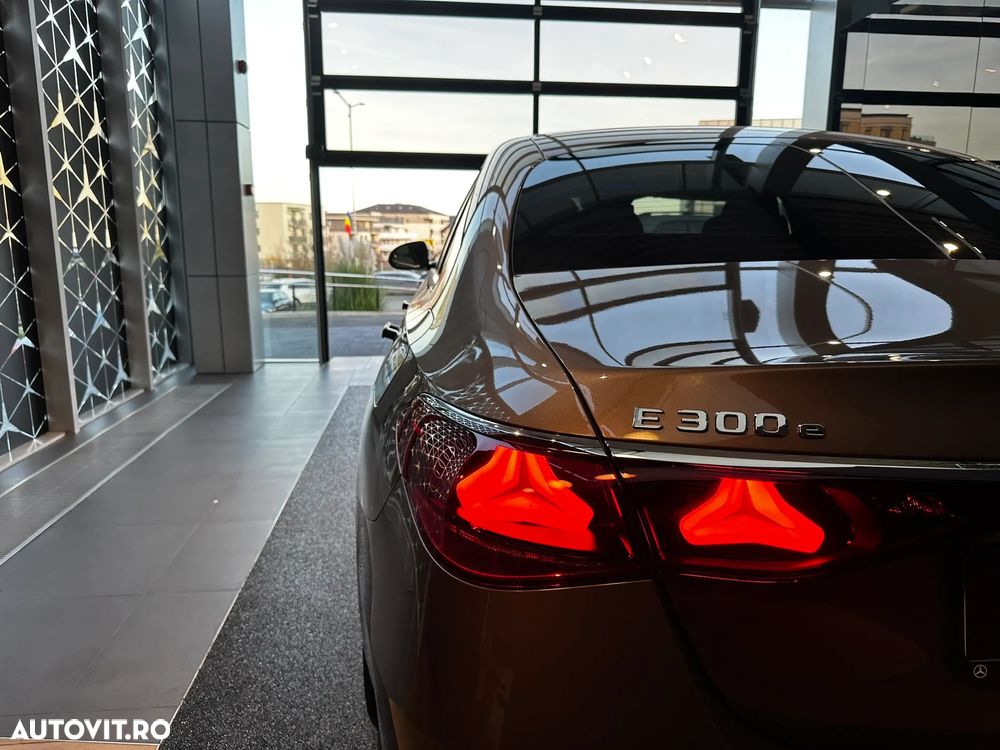 Mercedes-Benz E - 20