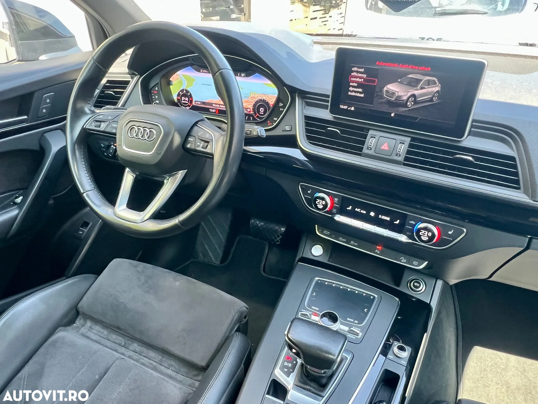Audi Q5 2.0 40 TDI quattro S tronic Design - 12