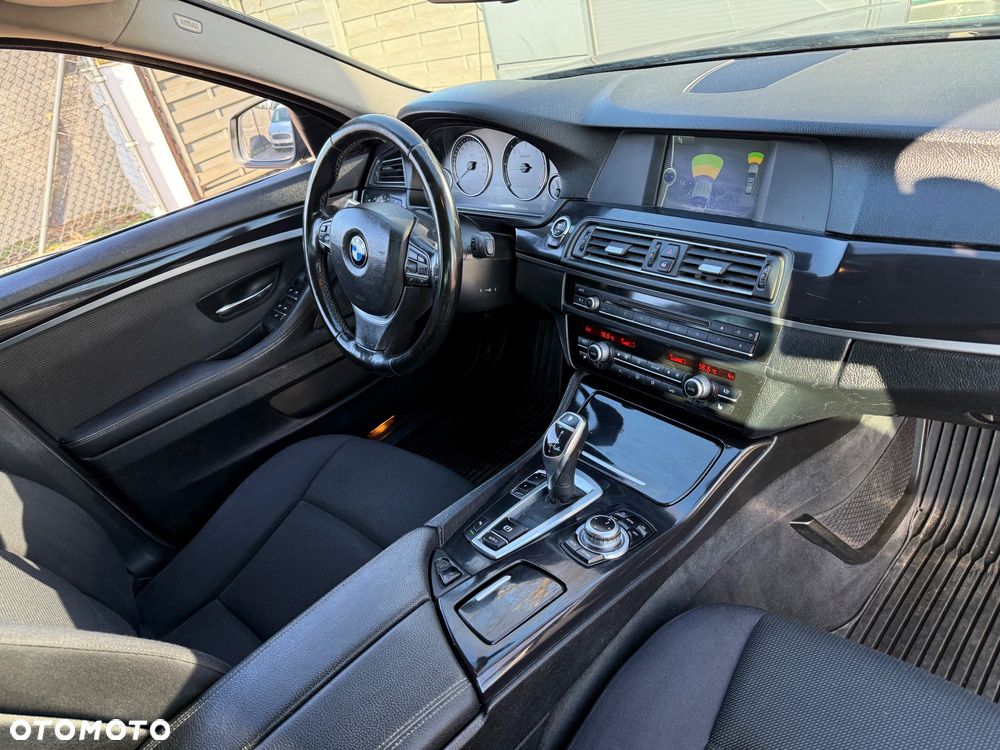 BMW Seria 5 520d Sport-Aut - 18