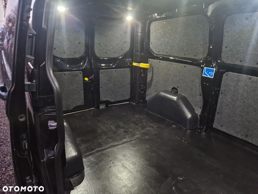 Ford TRANSIT CUSTOM - 20