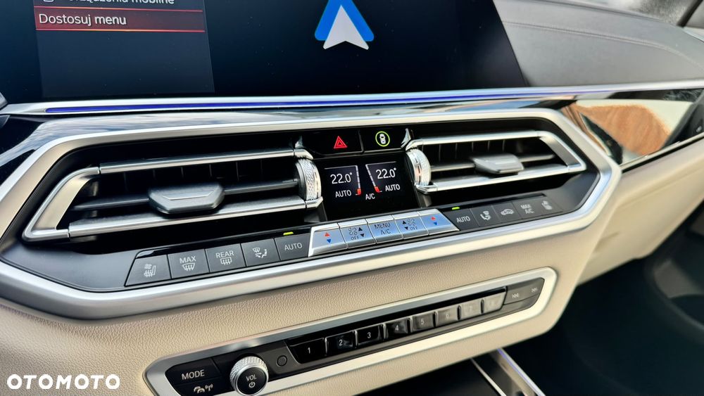 BMW X5 M50i - 33