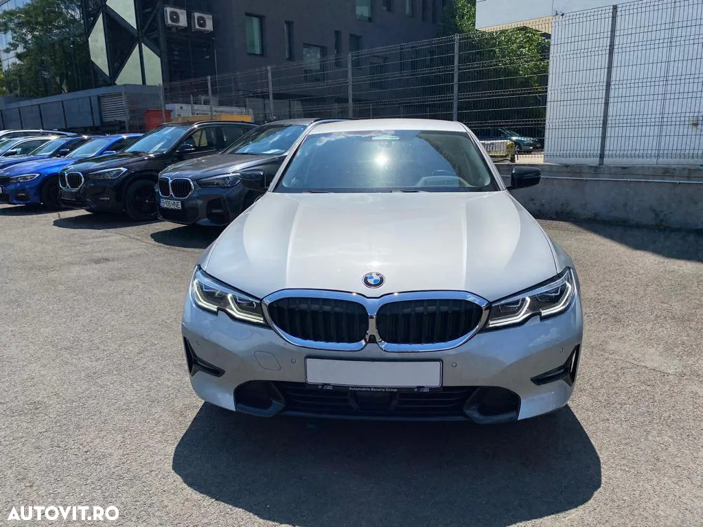 BMW Seria 3 320d Aut. xDrive Sport Line - 4