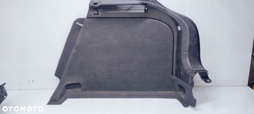 TAPICERKA BOCZEK BAGAŻNIKA AUDI A3 8P 8P3863880AQ - 1