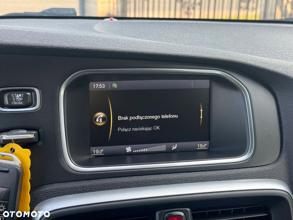 Volvo V40 D2 Momentum - 17