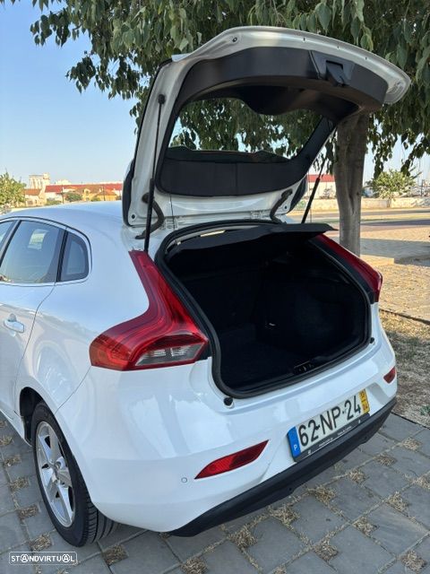 Volvo V40 1.6 D2 Eco Momentum - 24