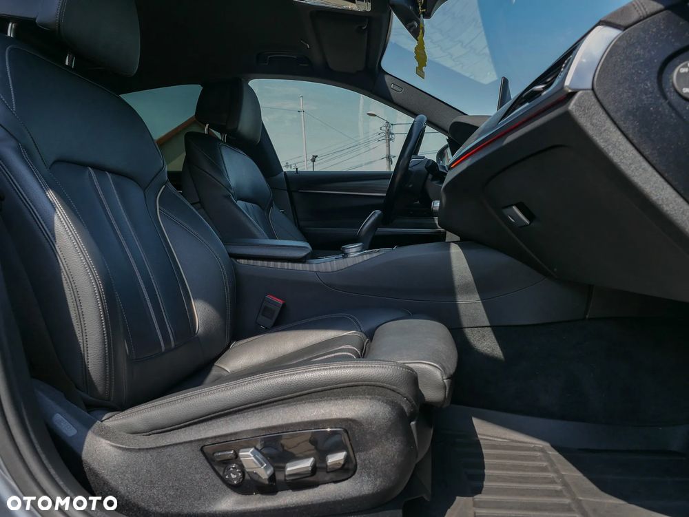BMW 6GT 620d Luxury Line - 18