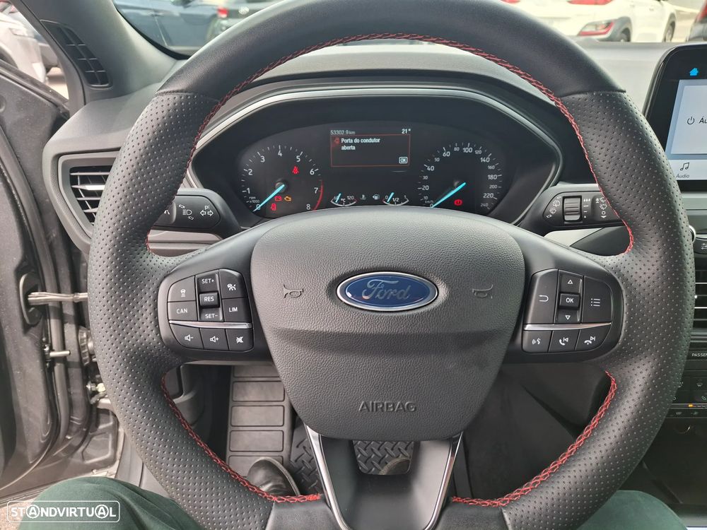 Ford Focus 1.0 EcoBoost MHEV ST-Line - 16