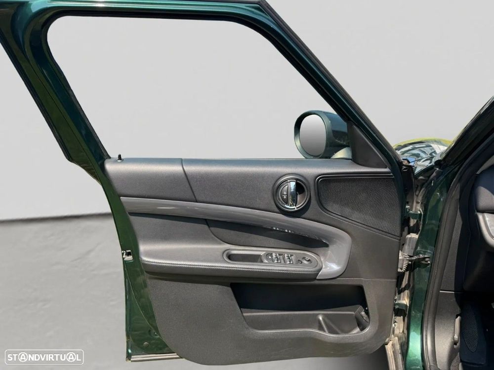 MINI Countryman Cooper SE ALL4 Auto - 9