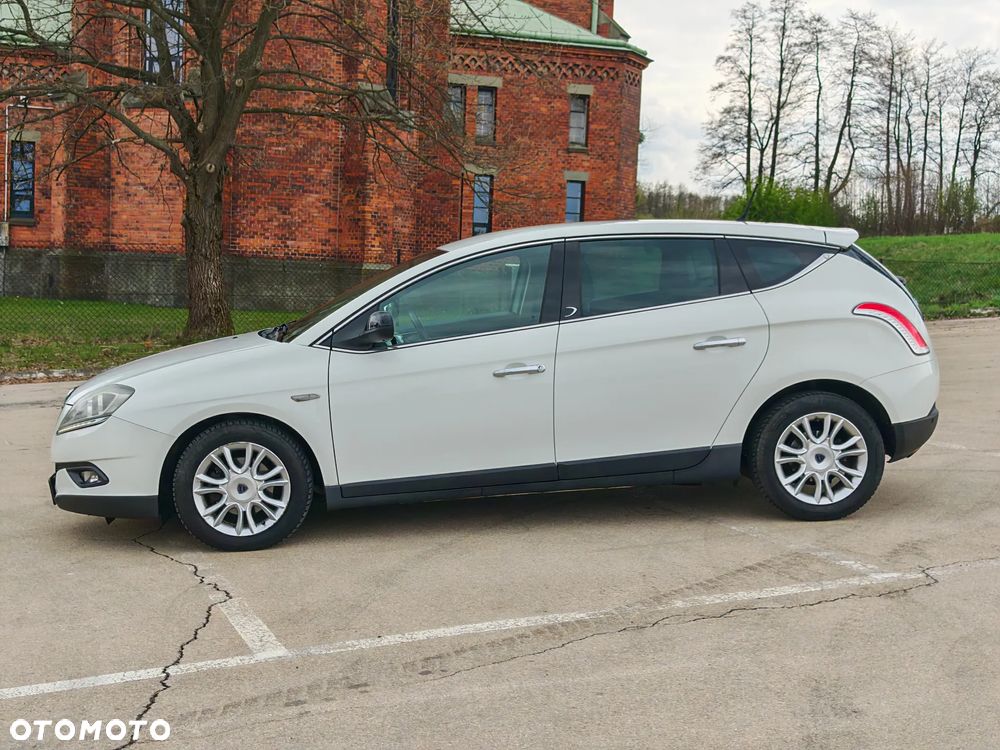 Lancia Delta 1.4 T-Jet 16v Oro - 2