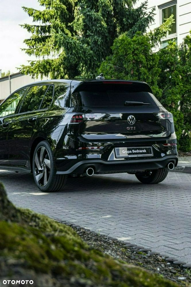Volkswagen Golf - 15