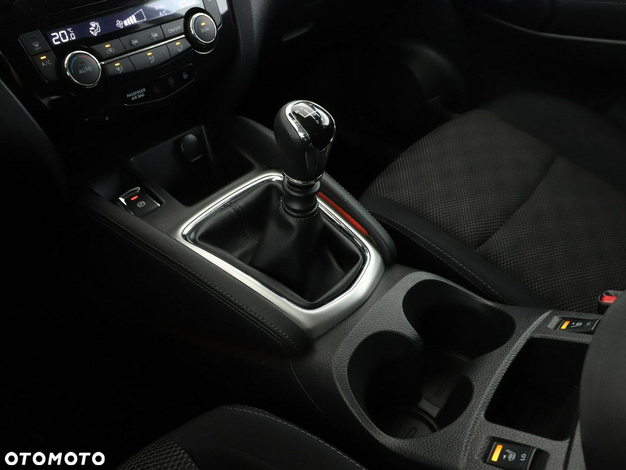 Nissan Qashqai 1.2 DIG-T 360 - 28