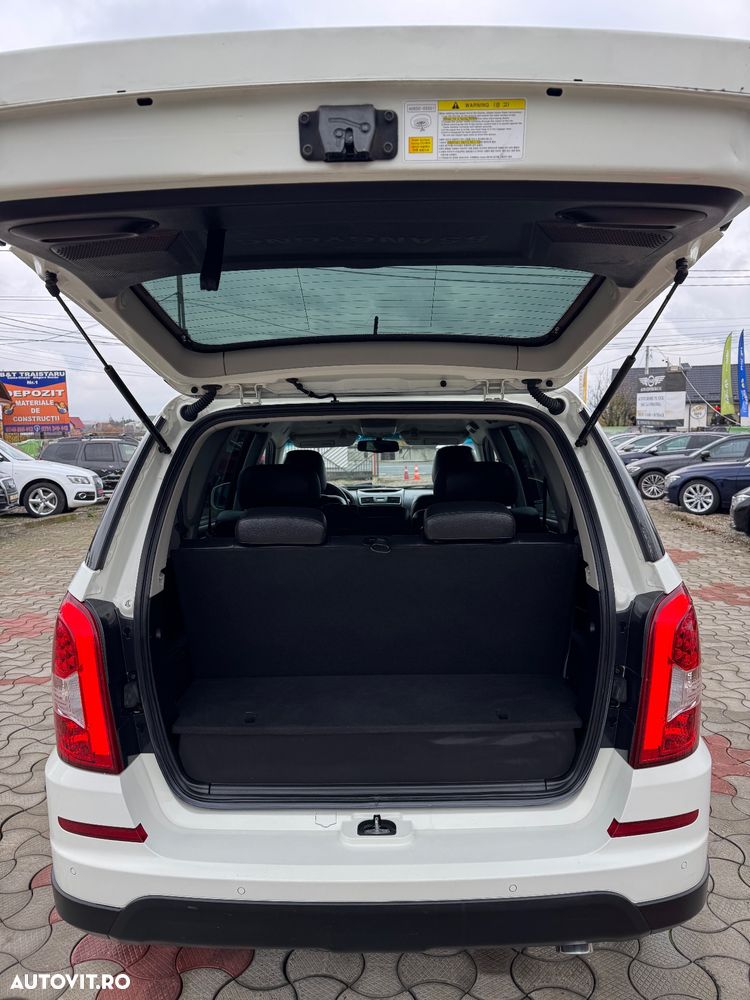 SsangYong REXTON W 2.0 e-XDI RWD DLX - 19
