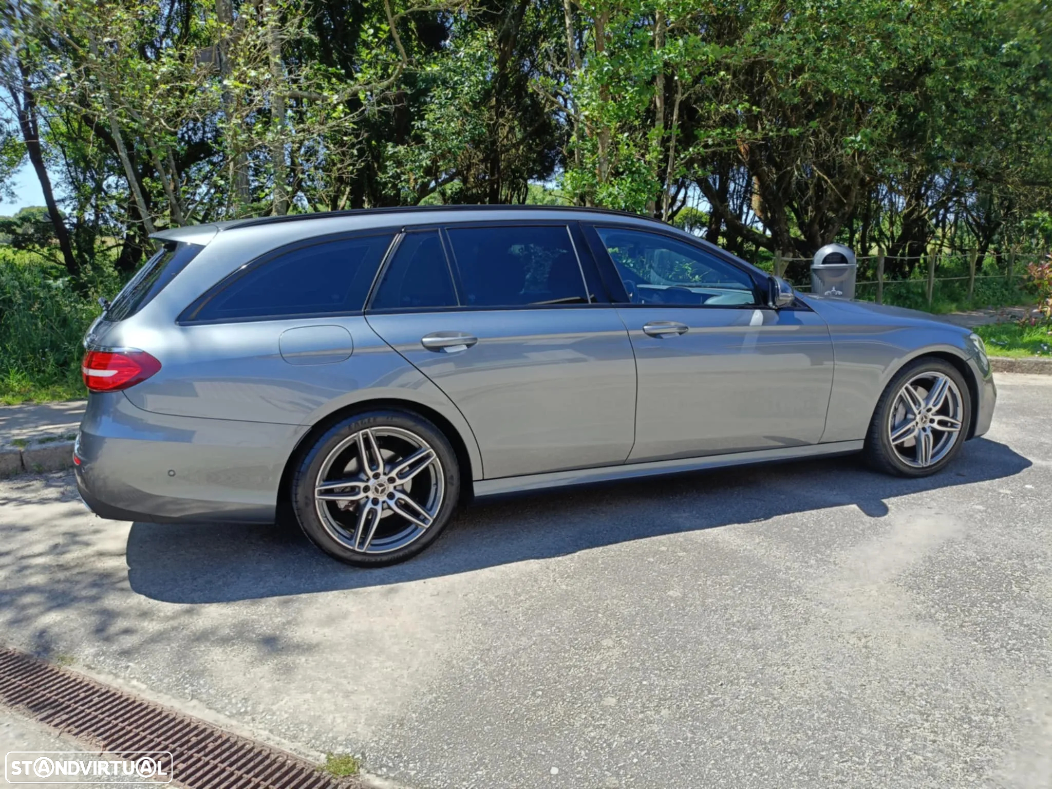 Mercedes-Benz E 220 d AMG Line - 2