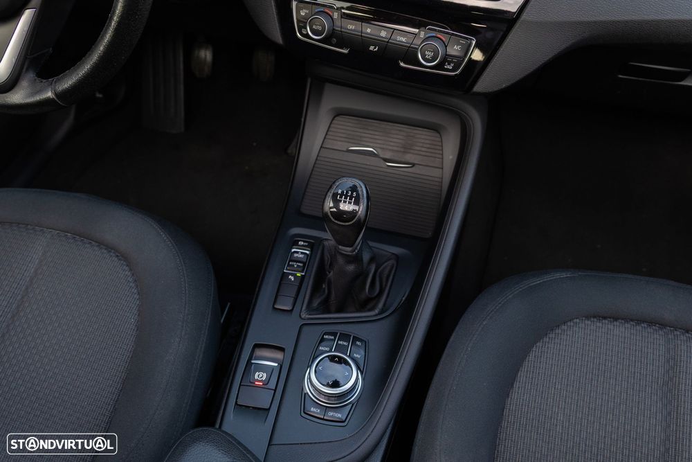 BMW X1 16 d sDrive - 19