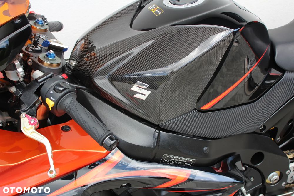 Suzuki GSX-R - 15