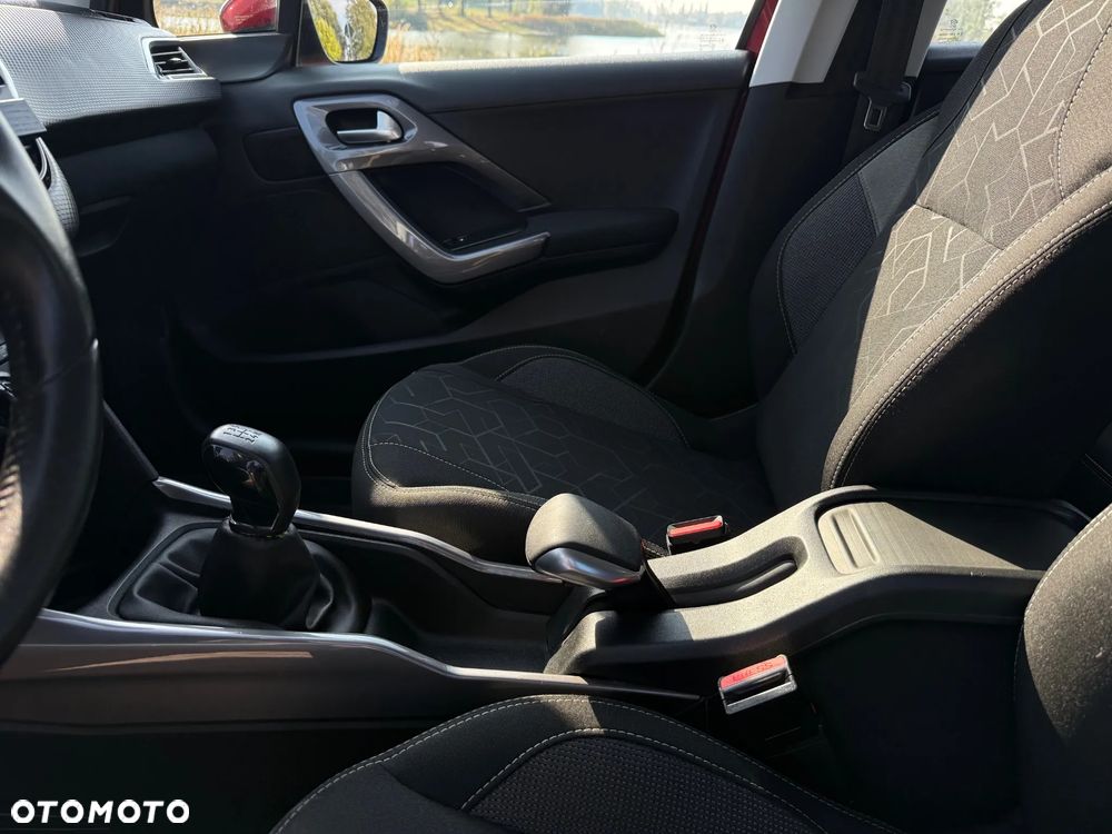 Peugeot 2008 PureTech 82 Allure - 26