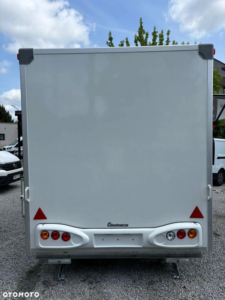 Niewiadów PH4200 4,2m X 2,1m X 2,3m Przyczepa gastronomiczna foodtruck - 5