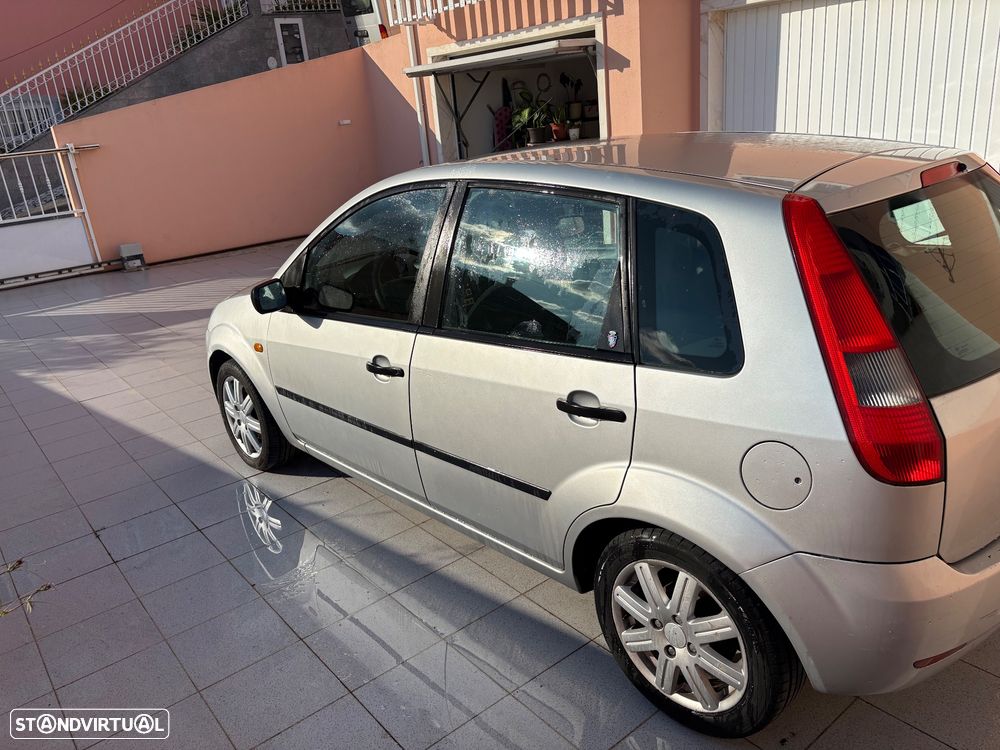 Ford Fiesta - 4