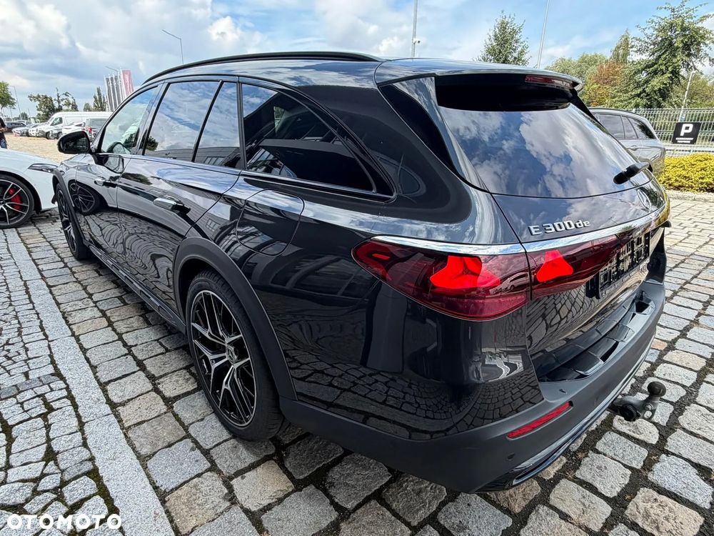 Mercedes-Benz Klasa E 300 de PHEV 4-Matic All-Terrain Avantgarde 9G-Tronic - 6