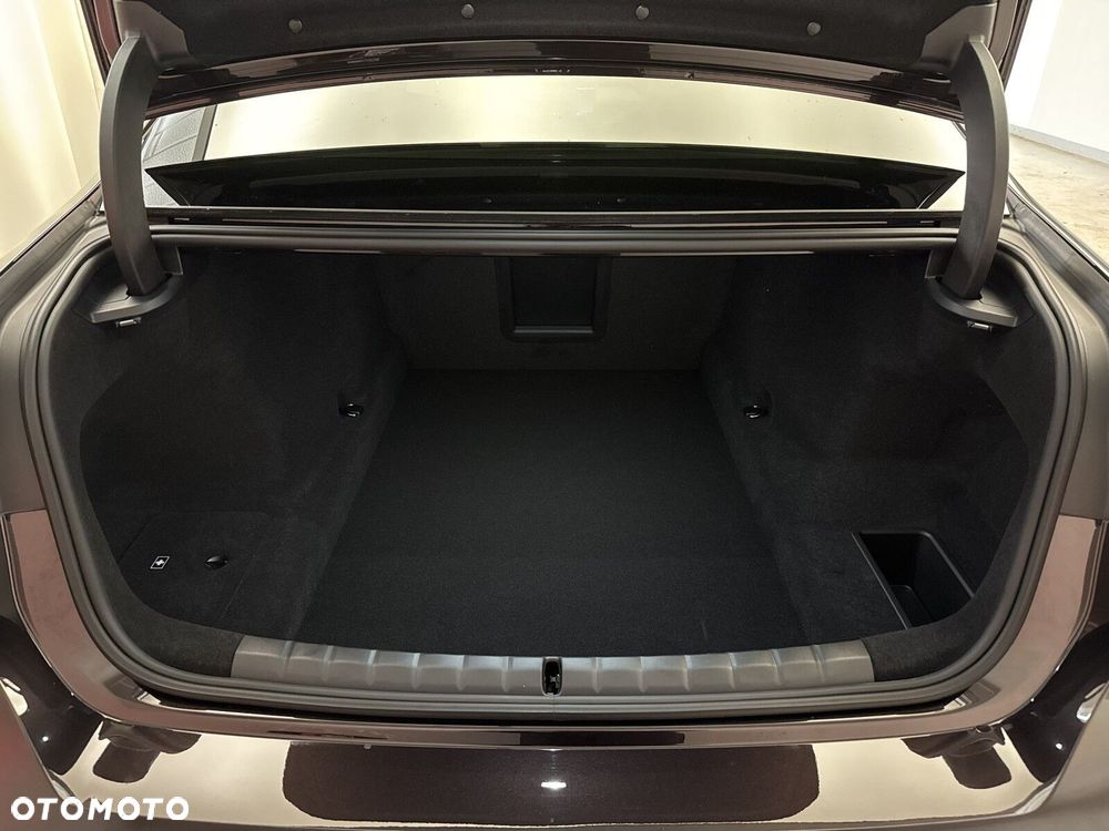 BMW Seria 7 - 19