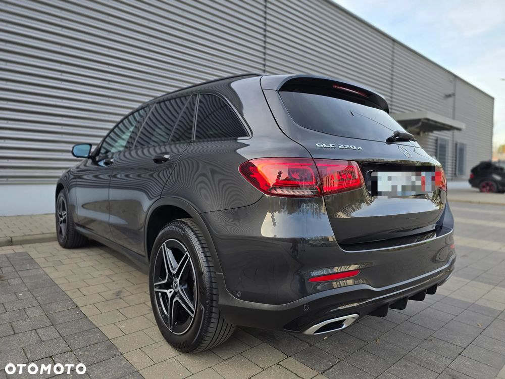 Mercedes-Benz GLC 220 d 4Matic 9G-TRONIC AMG Line - 7