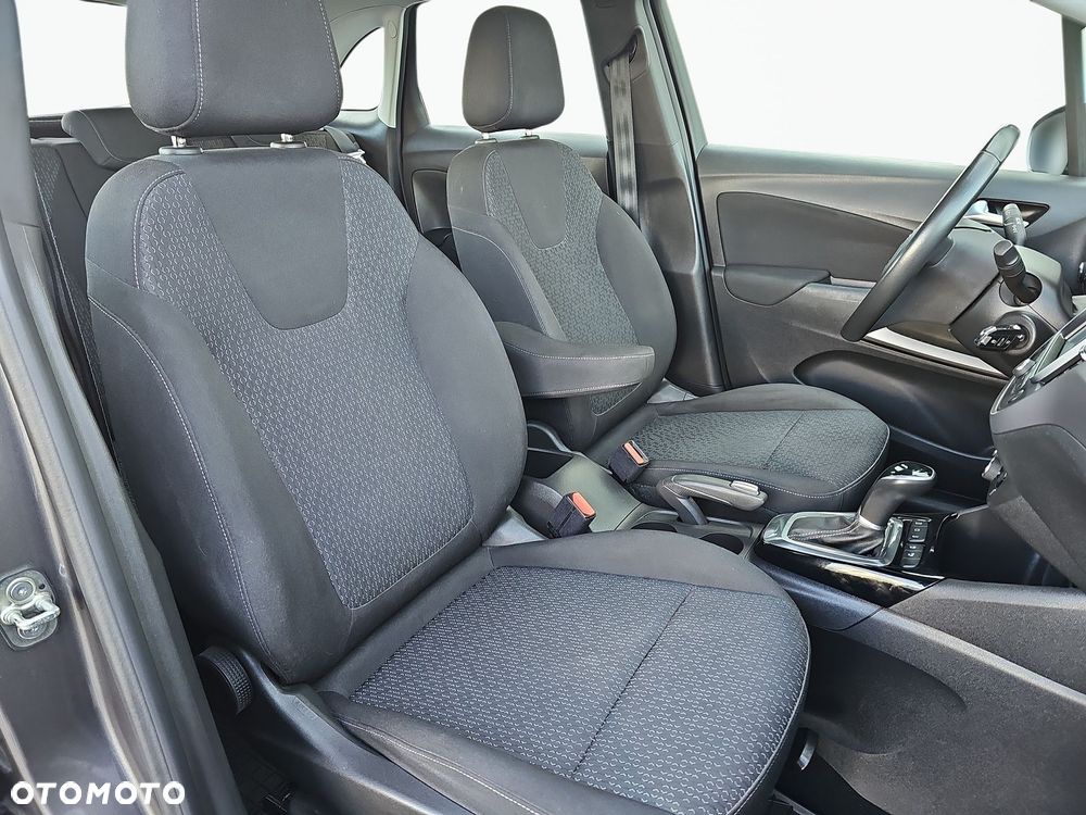 Opel Crossland X 1.2 T GPF Enjoy S&S - 16