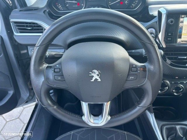Peugeot 2008 1.6 BlueHDi Style - 20