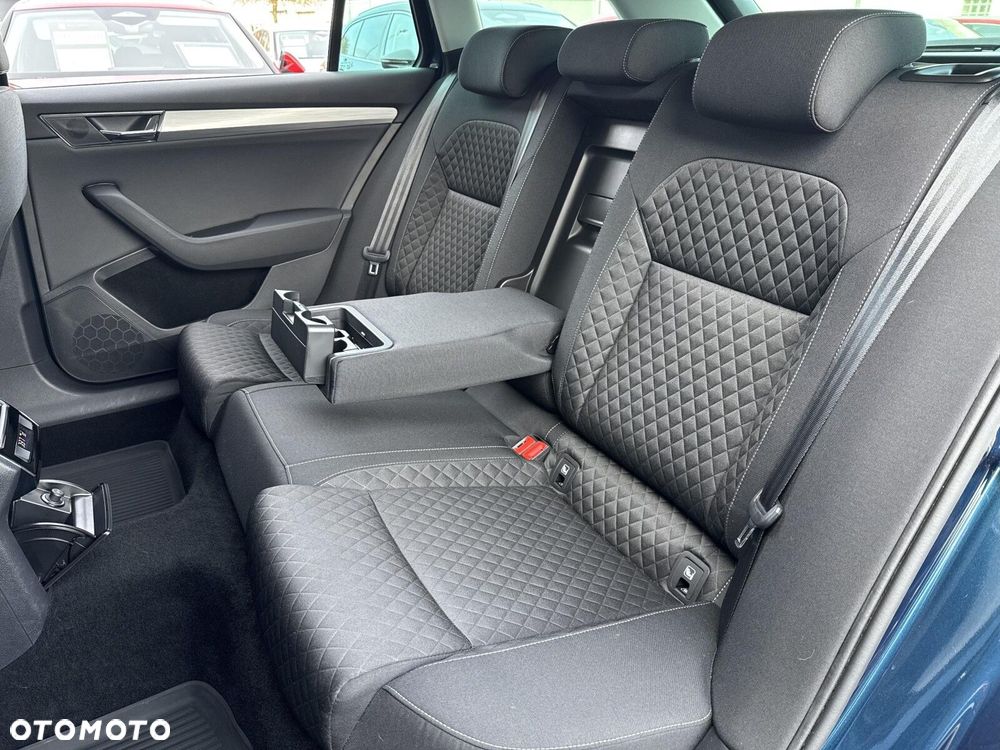 Skoda Superb 1.5 TSI Ambition DSG - 13