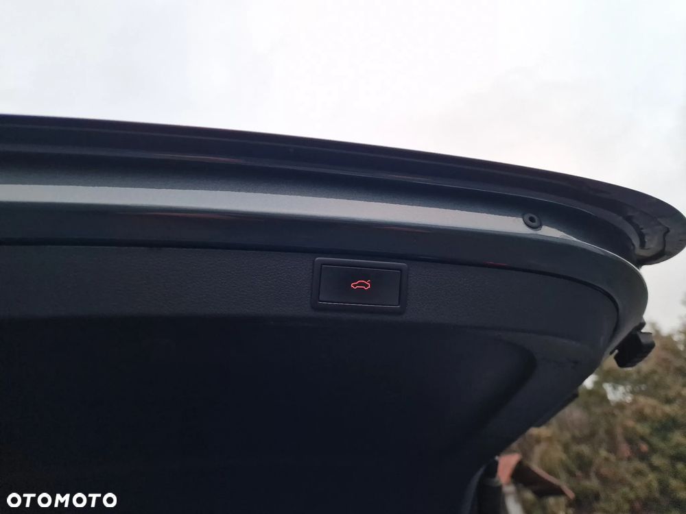 Skoda Octavia 2.0 TDI Sportline - 13