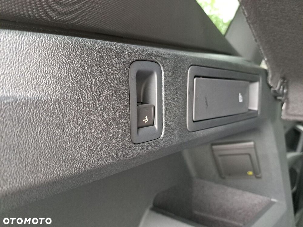 Volkswagen Tiguan - 23