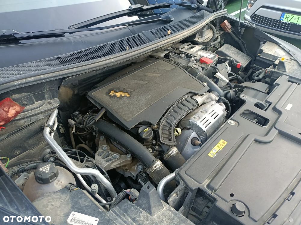 Opel Grandland X 1.2 T GPF Design Line S&S - 23