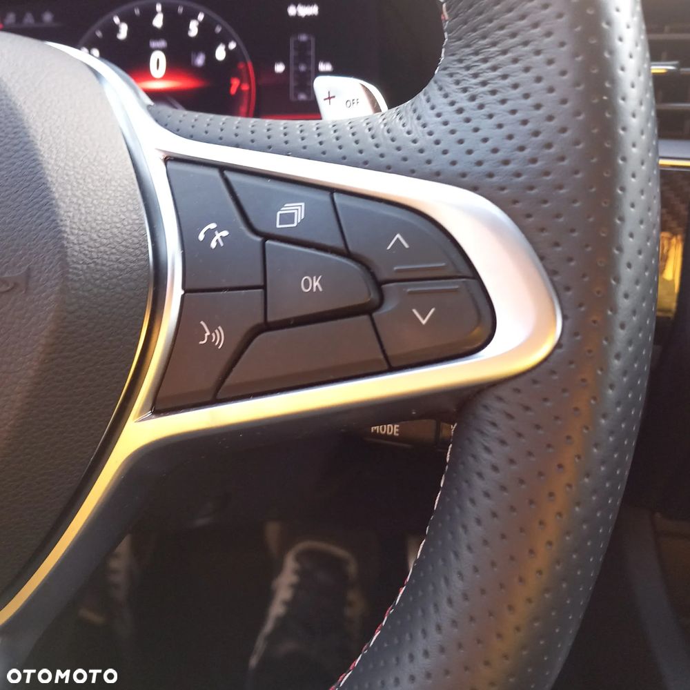 Renault Arkana 1.3 TCe mHEV R.S Line EDC - 20