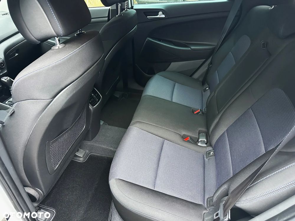 Hyundai Tucson blue 1.7 CRDi 2WD Advantage - 26