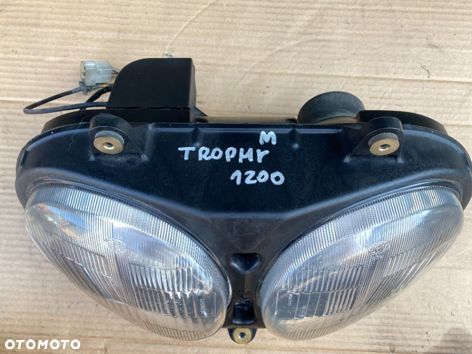 Reflektor lampa przód   Triumph Trophy 900 1200 - 5