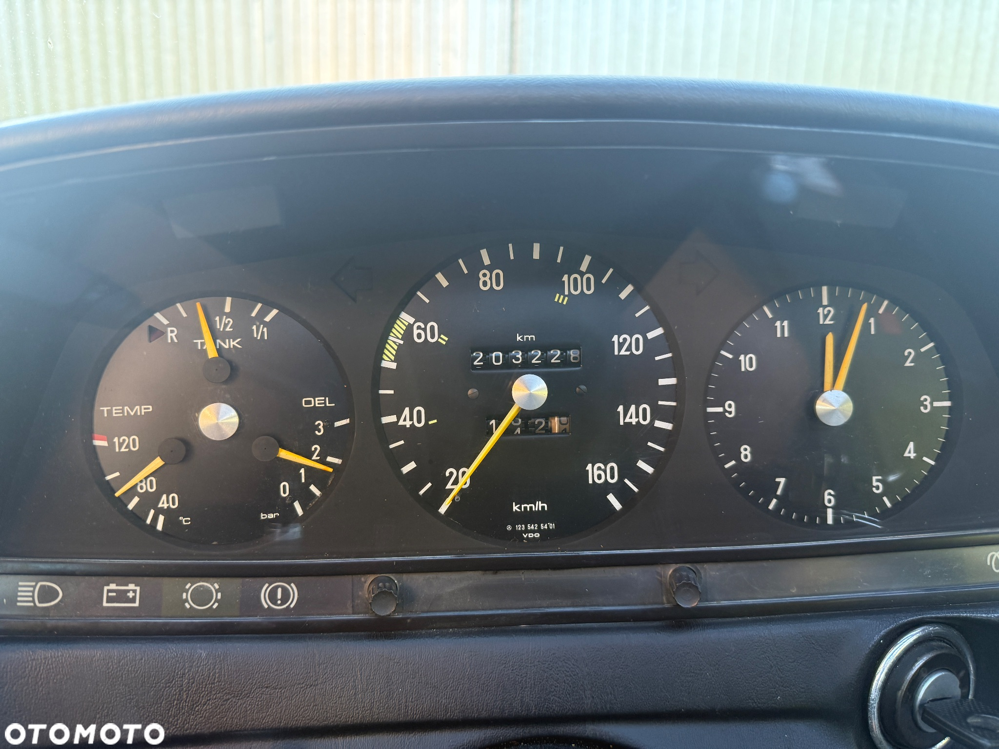 Mercedes-Benz W123 - 16
