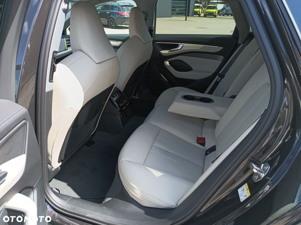 Audi A6 Avant TDI mHEV Quattro S tronic - 30