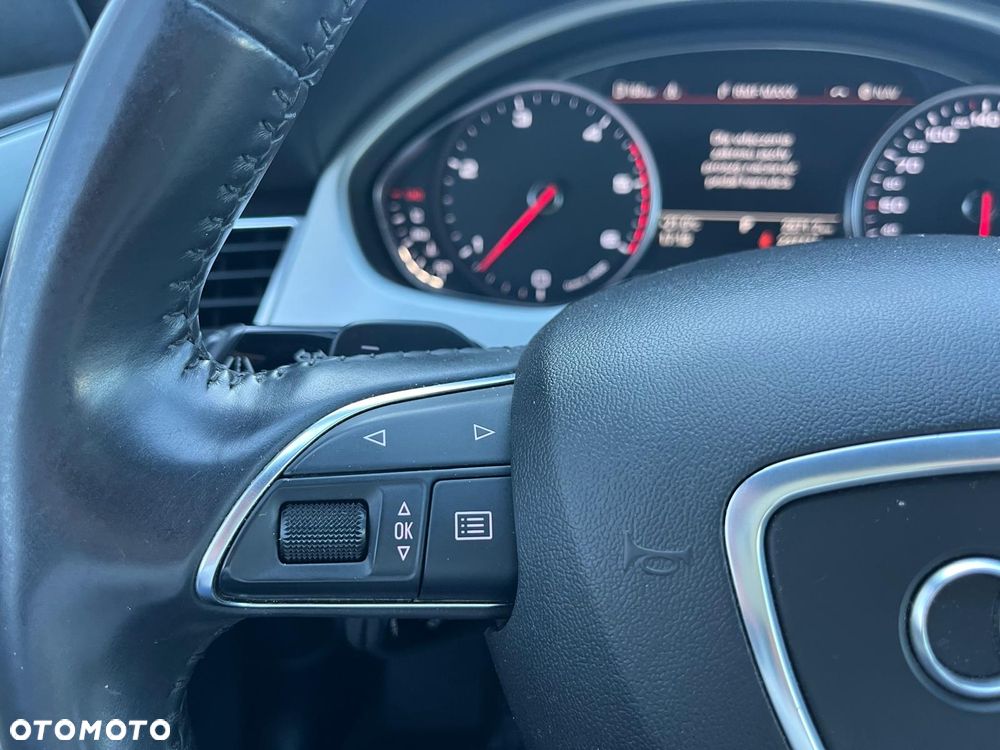 Audi A8 4.2 TDI DPF (clean diesel) quattro tiptronic - 7