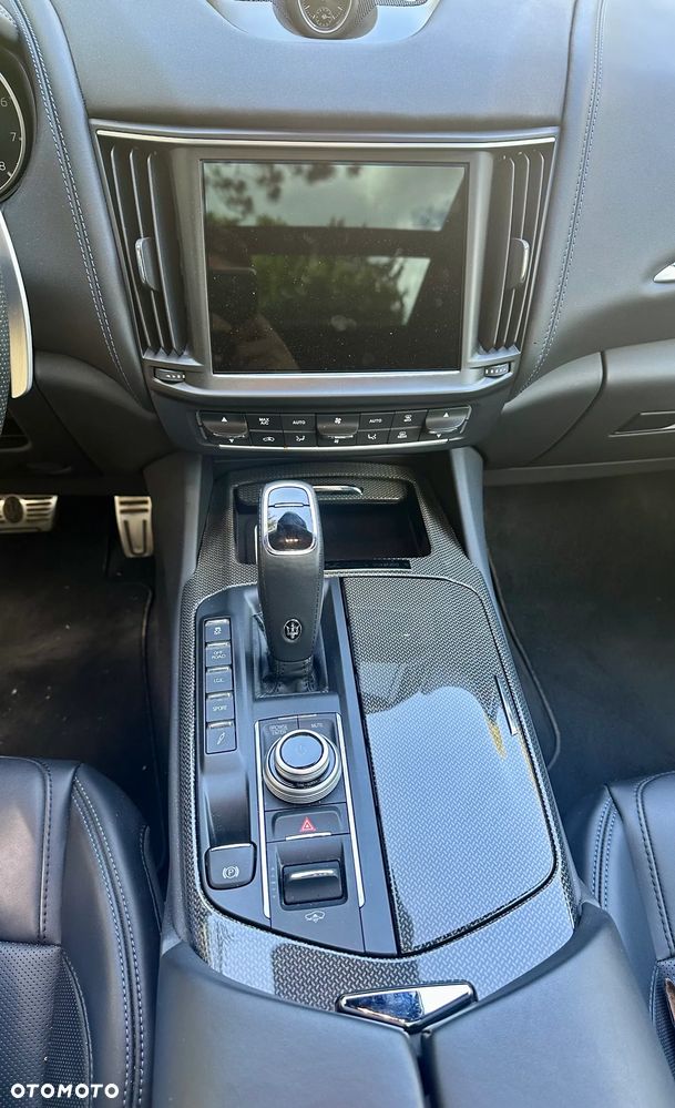 Maserati Levante GT Hybrid - 12