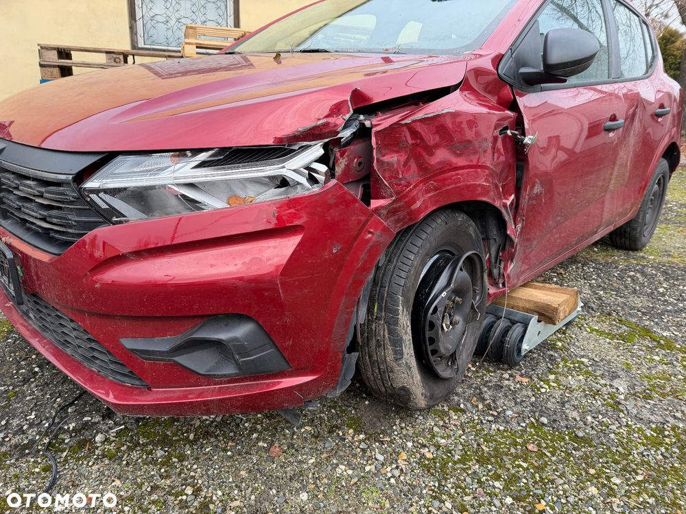 Dacia Sandero TCe 90 Essential - 9