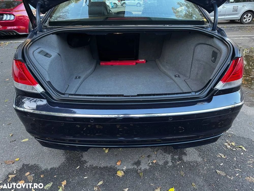 BMW Seria 7 730d A - 23
