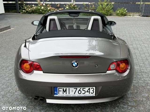 BMW Z4 2.2i - 6