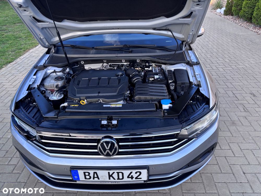 Volkswagen Passat 2.0 TDI SCR DSG Comfortline - 8